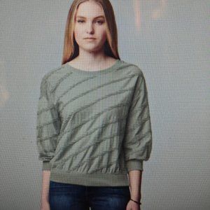 Women's Simply Vera Vera Wang Textured  Three Quarter Sleeve Sweatshirt - NWT